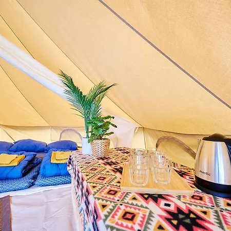 Tipi Tent In Vallei Aan De Semois * 布永